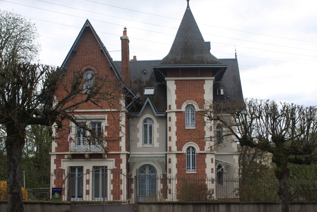 Villa mit Türmchen in Gien